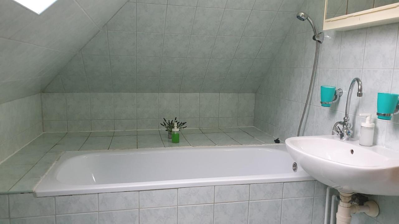 Ruttkai Vendégház Székesfehérvár Exterior foto