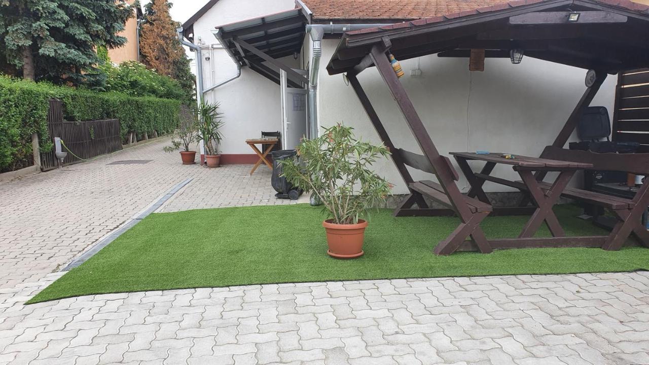 Ruttkai Vendégház Székesfehérvár Exterior foto